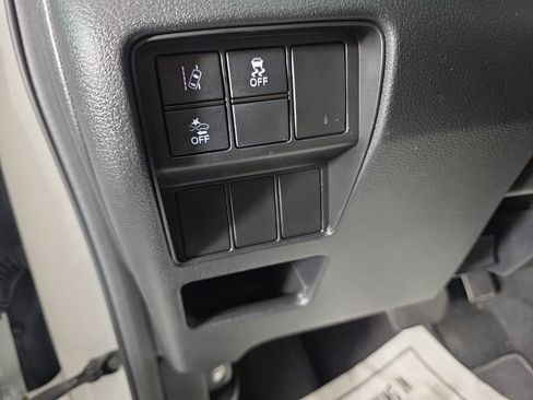 Used 2021 Honda CR-V LX image 14