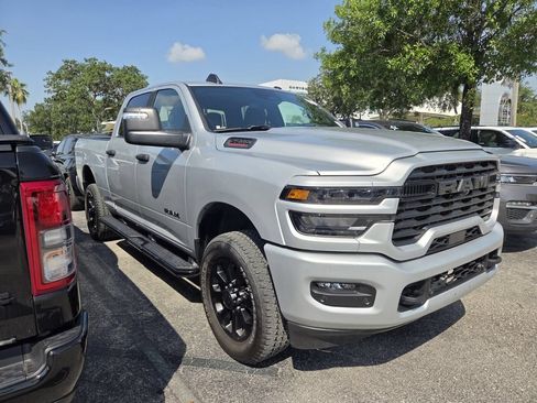 Used 2026 RAM 2500 Big Horn AWD/4WD image 2