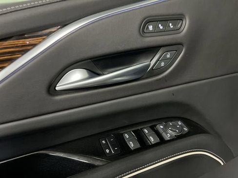 Certified 2023 Cadillac Escalade Premium Luxury AWD/4WD image 24