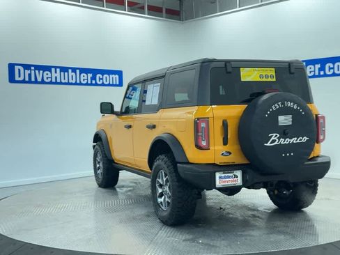 Used 2022 Ford Bronco Badlands image 9