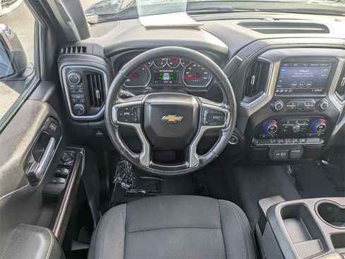 Used 2021 Chevrolet Silverado 1500 LT image 18