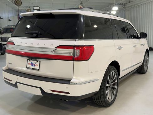 Used 2019 Lincoln Navigator Select w/ Cargo Package image 9