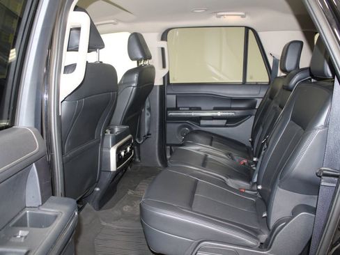 Used 2024 Ford Expedition Max XLT image 26