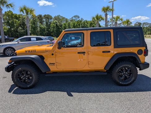 Used 2021 Jeep Wrangler Unlimited Sport image 7