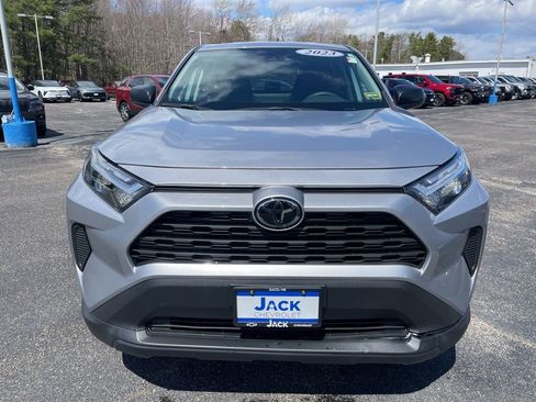Used 2023 Toyota RAV4 LE AWD/4WD image 2