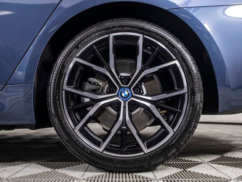 Used 2023 BMW 530e w/ M Sport Package RWD image 41