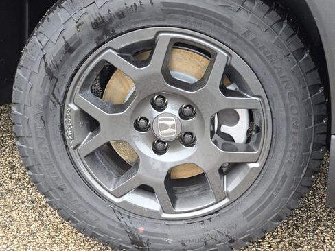 New 2025 Honda Pilot TrailSport image 9