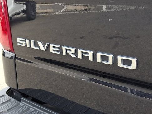Used 2024 Chevrolet Silverado 1500 LT AWD/4WD image 35
