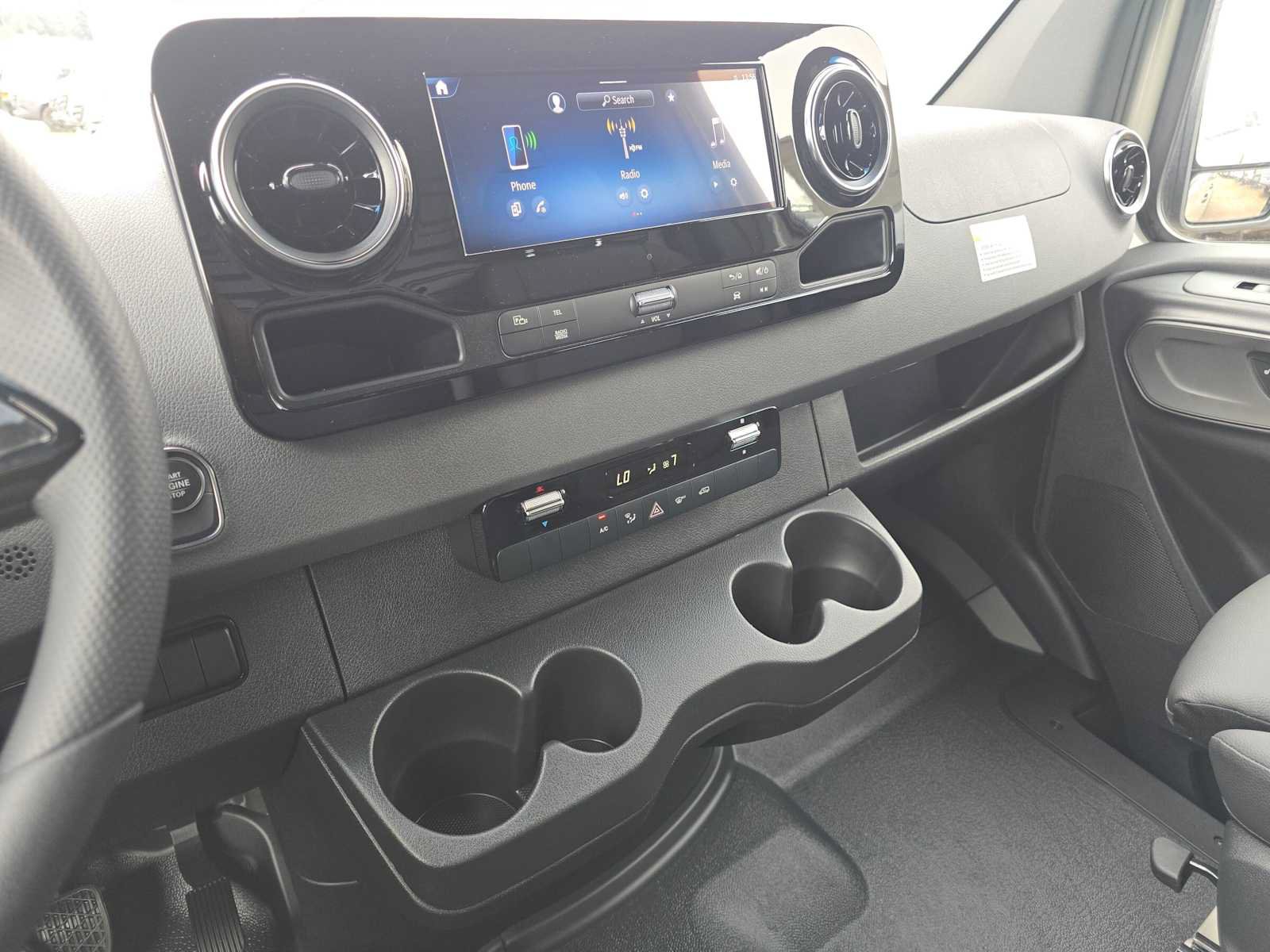 Used 2026 Mercedes-Benz Sprinter 2500 image 33
