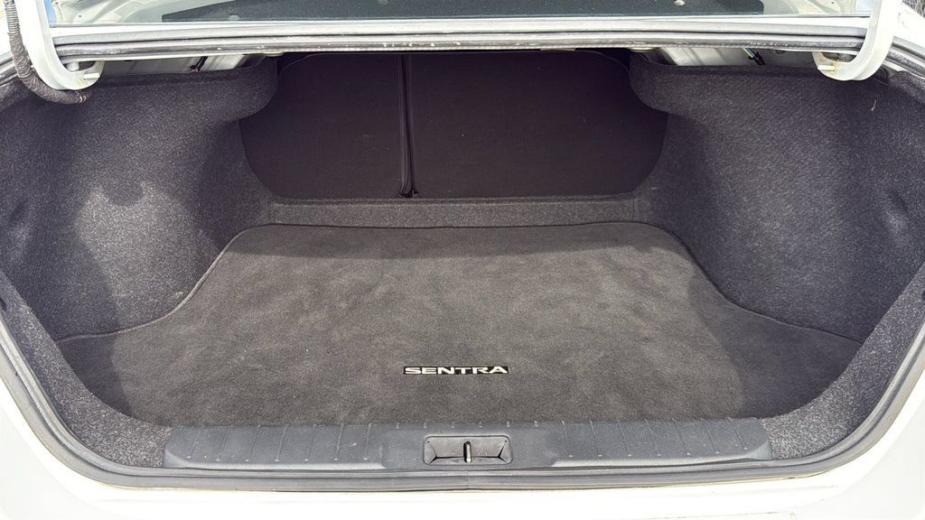 Used 2021 Nissan Sentra S FWD image 9