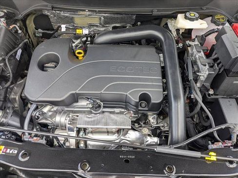 New 2026 Chevrolet Equinox LT w/ Safety and Technology Package image 15