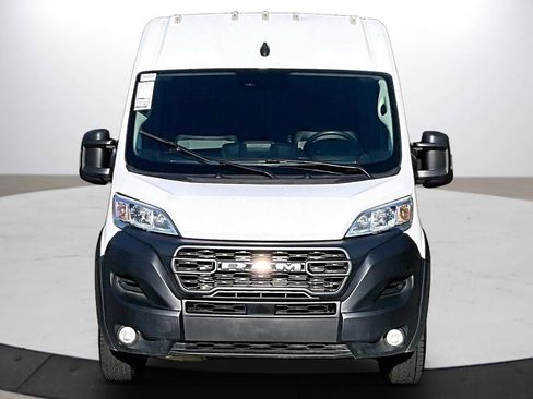 Used 2024 RAM ProMaster 2500 w/ Convenience Group FWD image 3