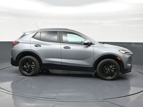 Used 2024 Buick Encore GX Sport Touring FWD image 6