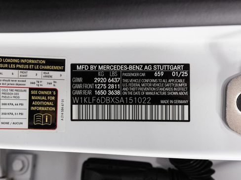 Used 2025 Mercedes-Benz E 53 AMG e 4MATIC Sedan image 39