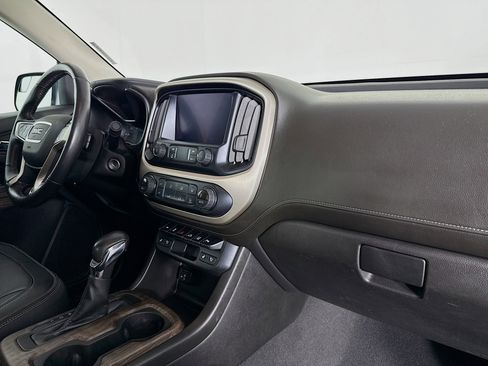 Used 2022 GMC Canyon Denali image 28