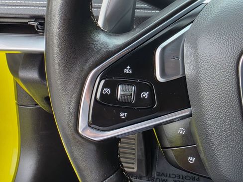 Used 2022 Chevrolet Corvette Stingray Preferred Cpe w/ Z51 Performance Package RWD image 22