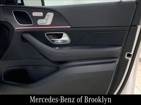 Certified 2025 Mercedes-Benz GLE 450e 4MATIC image 24