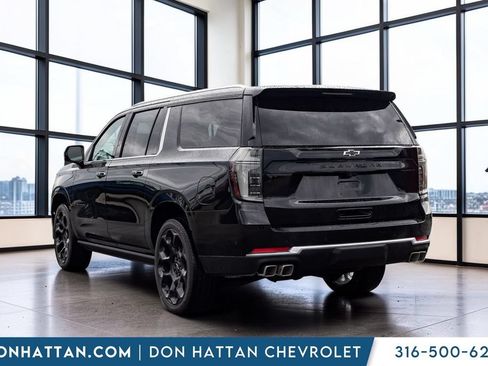 New 2026 Chevrolet Suburban High Country AWD/4WD image 22