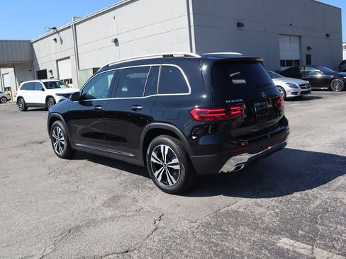 New 2026 Mercedes-Benz GLB 250 4MATIC image 5