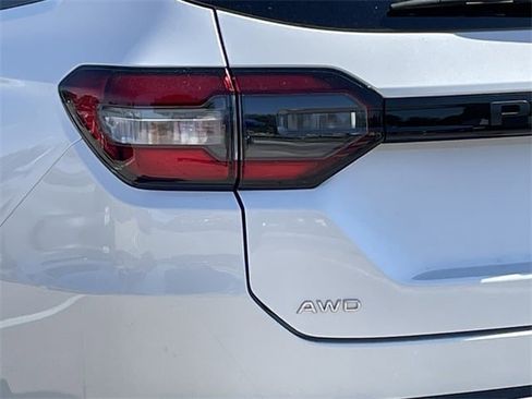 New 2025 Honda Pilot Touring image 6