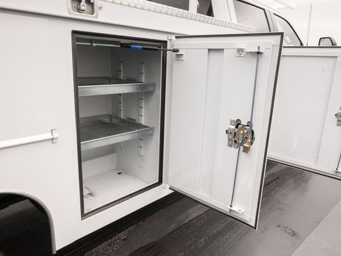 Used 2024 Ford F550 2WD Crew Cab Super Duty w/ XLT Value Package image 29