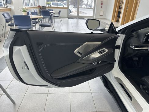 New 2025 Chevrolet Corvette E-Ray w/ ZER Performance Package AWD/4WD image 10
