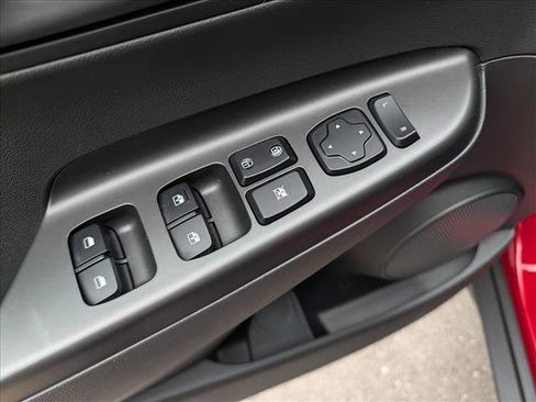 Certified 2021 Hyundai Kona SEL AWD/4WD image 26