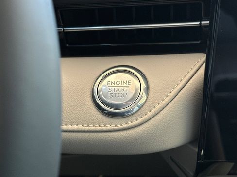New 2026 Lincoln Nautilus Reserve AWD/4WD image 22