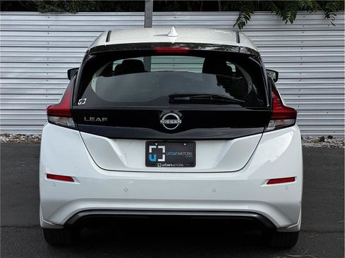 Used 2025 Nissan Leaf S FWD image 11