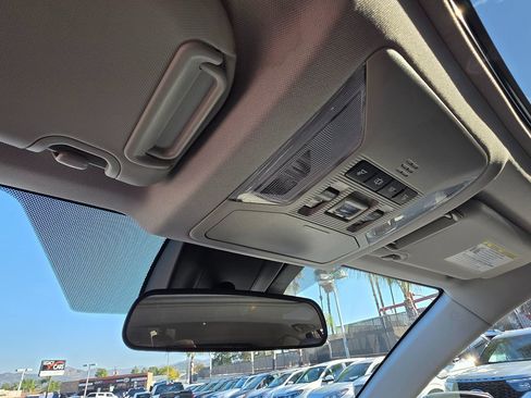 Used 2020 Toyota RAV4 XLE Premium image 43