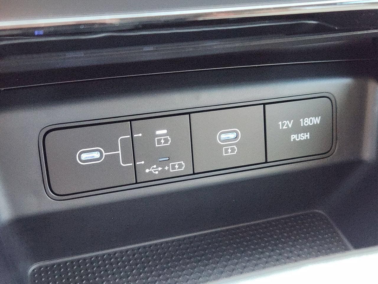 New 2026 Hyundai Tucson SEL Plus FWD image 18