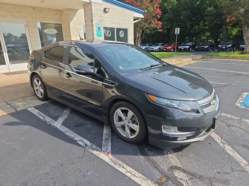 Used 2014 Chevrolet Volt Premium w/ Premium Trim Package FWD image 7