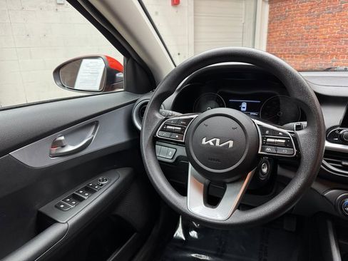 Used 2023 Kia Forte LXS image 13