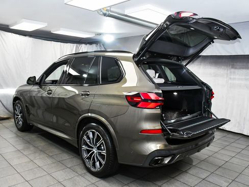 Used 2024 BMW X5 xDrive40i w/ M Sport Package AWD/4WD image 72
