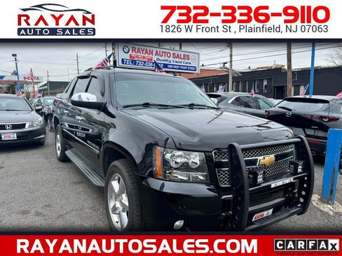 Used 2013 Chevrolet Avalanche LTZ image 1
