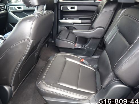 Used 2022 Ford Explorer XLT w/ Equipment Group 202A image 18