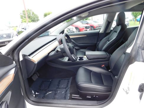 Used 2022 Tesla Model 3 Long Range AWD/4WD image 16