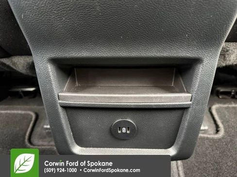 Used 2024 Ford Edge SE w/ Black Appearance Package AWD/4WD image 14
