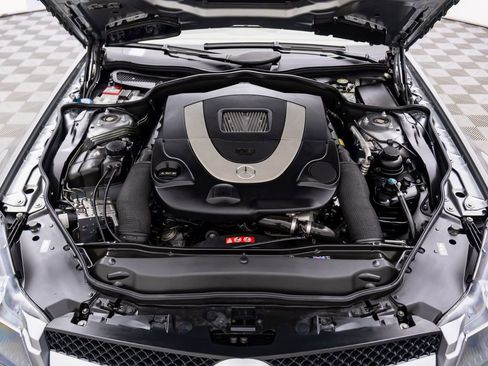 Used 2009 Mercedes-Benz SL 550 image 32