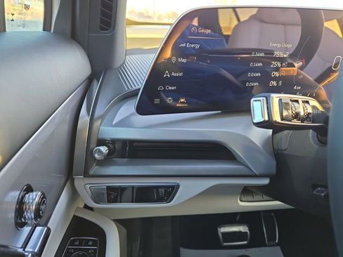 New 2026 Cadillac Vistiq Luxury image 20