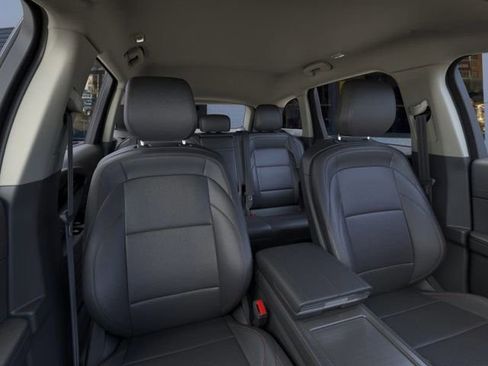 New 2026 Lincoln Nautilus Premier image 12