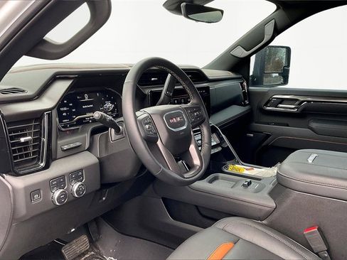 Used 2025 GMC Sierra 3500 AT4 w/ AT4 Premium Plus Package image 20