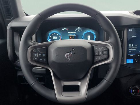 New 2025 Ford Bronco Big Bend w/ Black Diamond Package AWD/4WD image 20