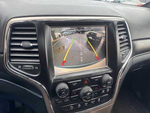 Used 2016 Jeep Grand Cherokee Limited w/ Luxury Group II image 14