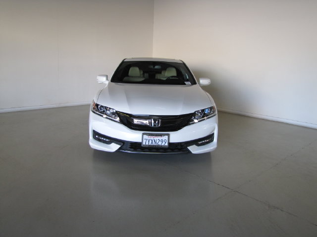 Certified 2017 Honda Accord EX-L image 25