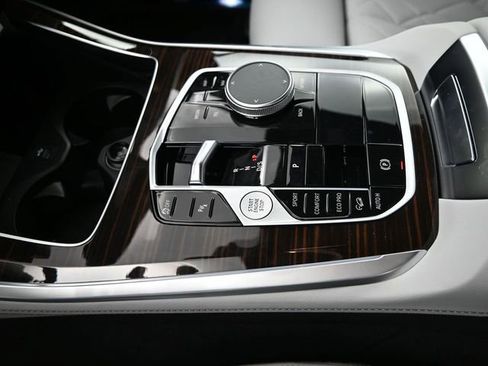 New 2026 BMW X5 xDrive40i image 13