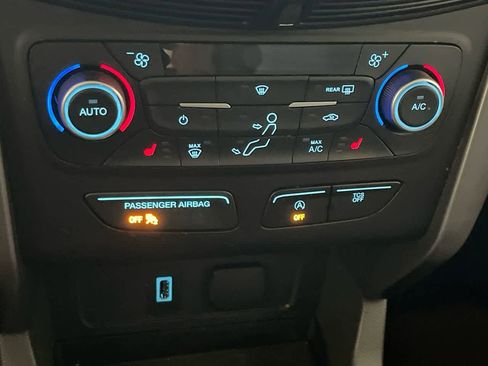 Used 2018 Ford Escape SE AWD/4WD image 18