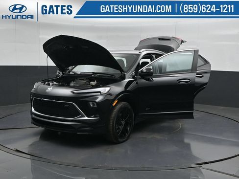 Used 2025 Buick Encore GX Sport Touring FWD image 53