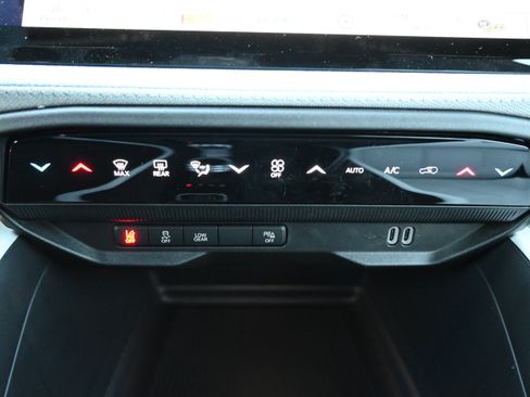 New 2026 Jeep Cherokee Laredo AWD/4WD image 27