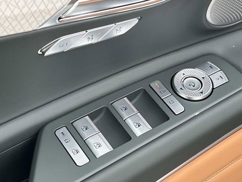 New 2026 Genesis GV80 2.5T Prestige AWD/4WD image 18